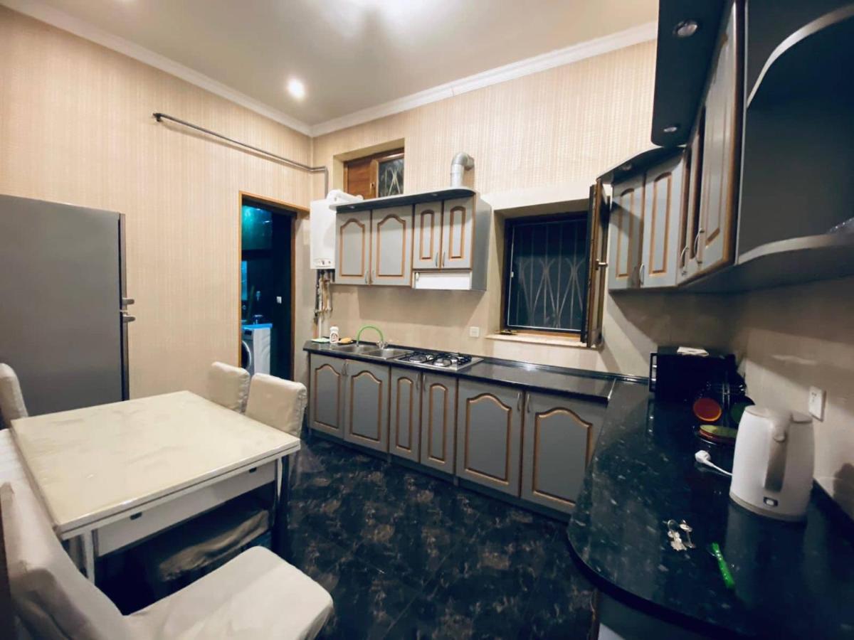 Barnaba Apartment Tbilisi Eksteriør billede