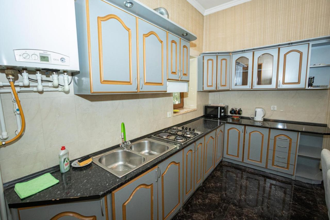 Barnaba Apartment Tbilisi Eksteriør billede